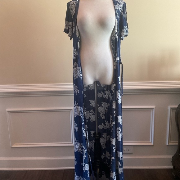 Lulus Heart of Marigold Navy Blue Floral Print Wrap Maxi Dress Women's Large - Picture 4 of 8